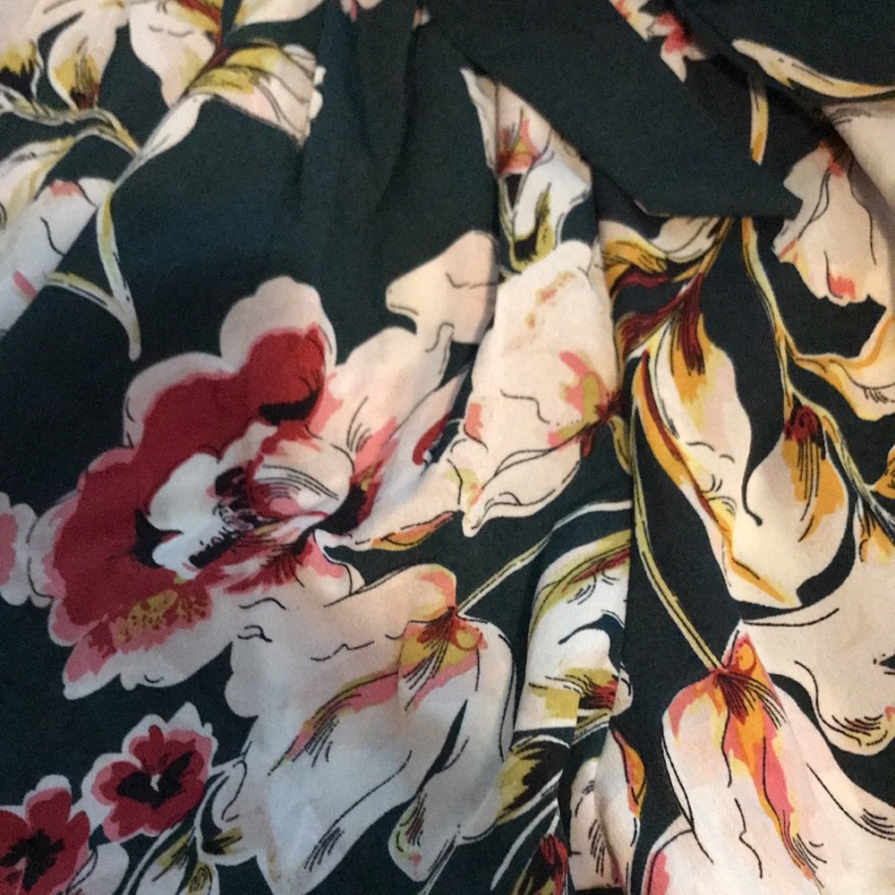 Minit Fashion! Front Tied Fabric Flowy Elastic Floral Shorts NWOT! - Picture 8 of 12